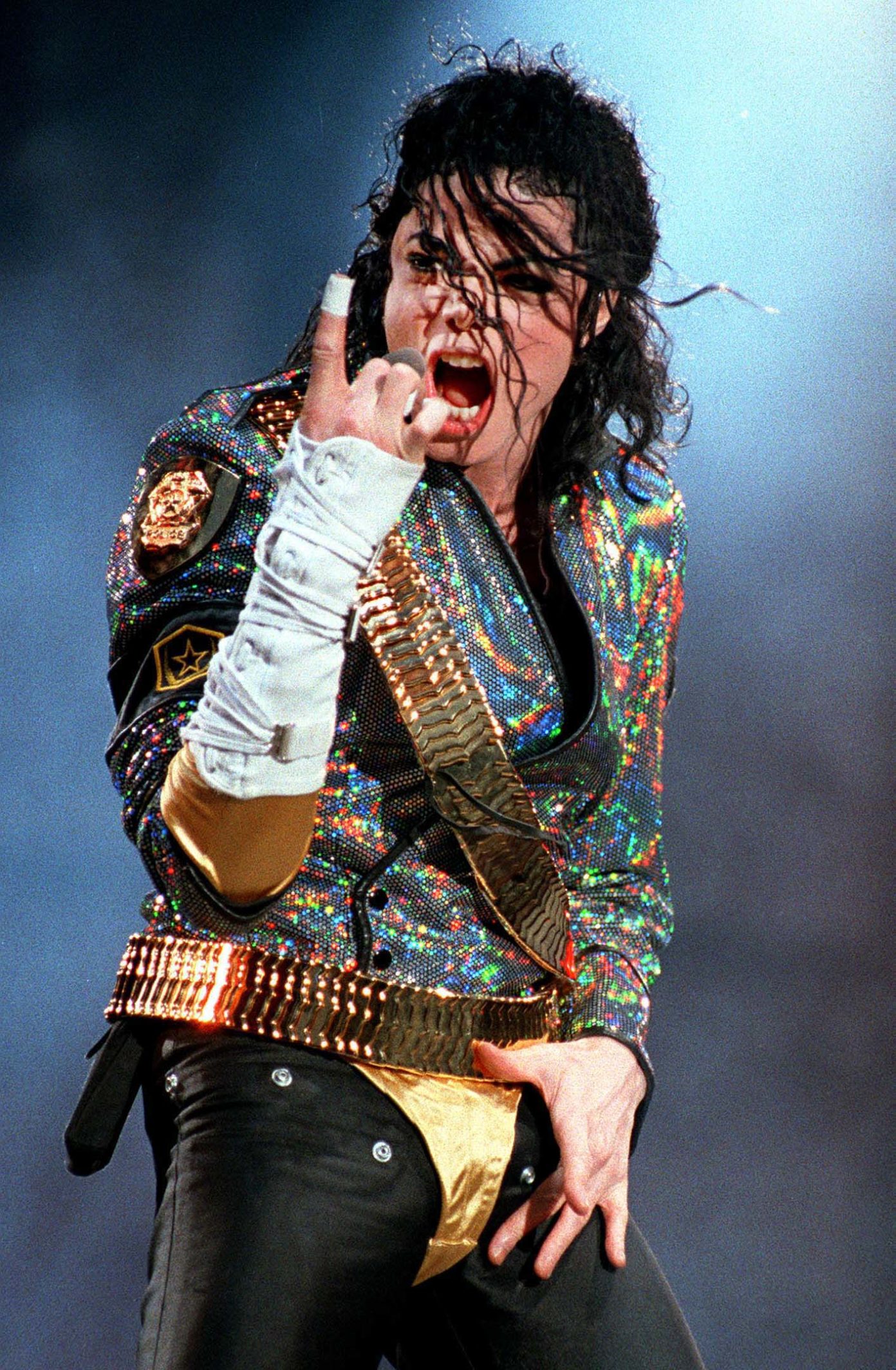 84843405 ratemy jackson 01 1392x2128 1